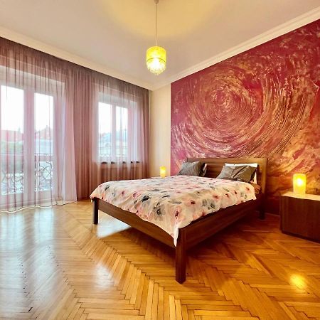 Exclusive Colourful Flat In The City Budapest Exteriör bild