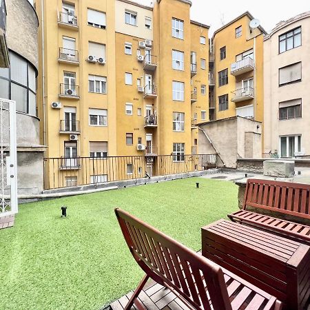 Exclusive Colourful Flat In The City Budapest Exteriör bild
