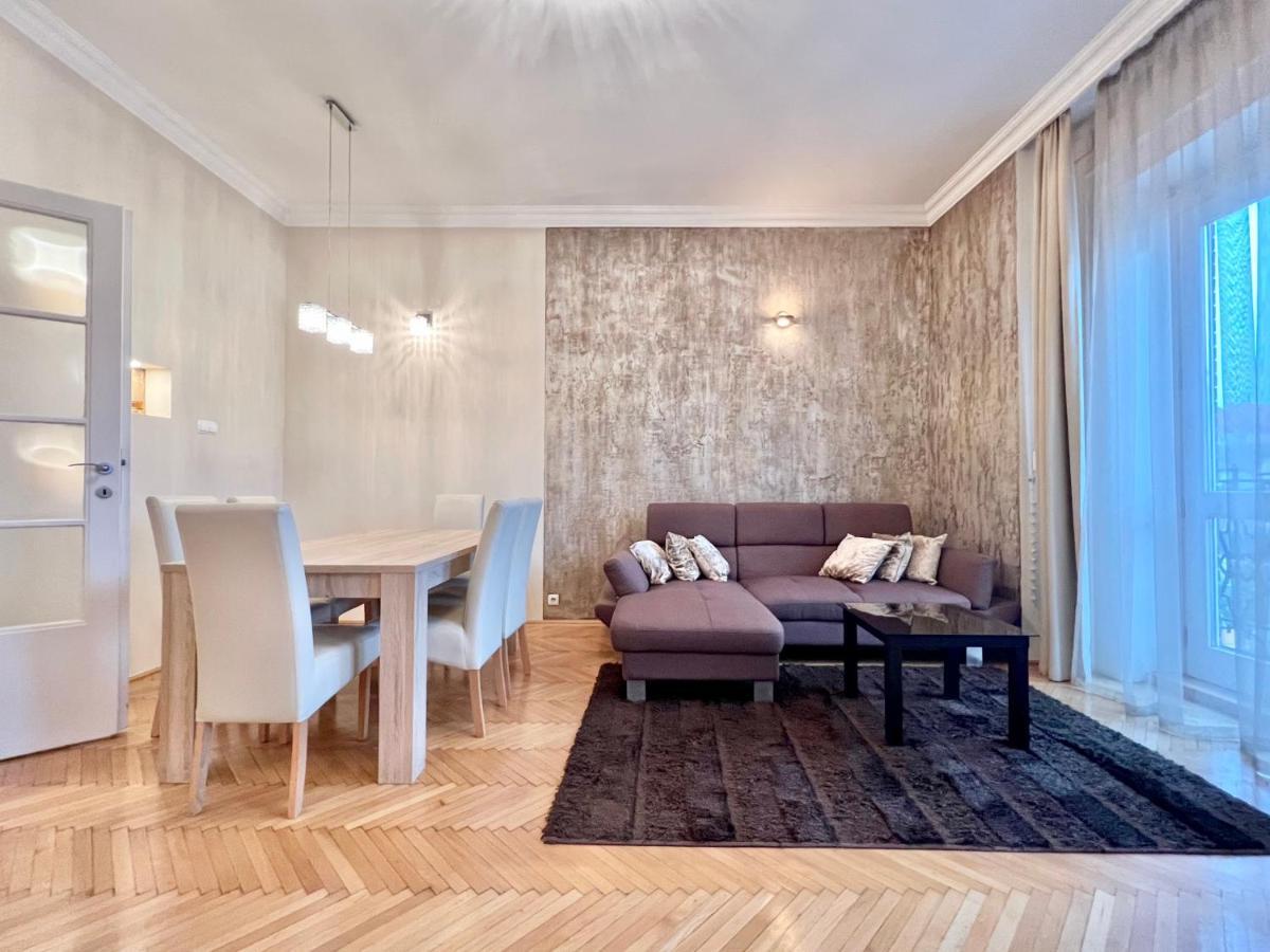 Exclusive Colourful Flat In The City Budapest Exteriör bild