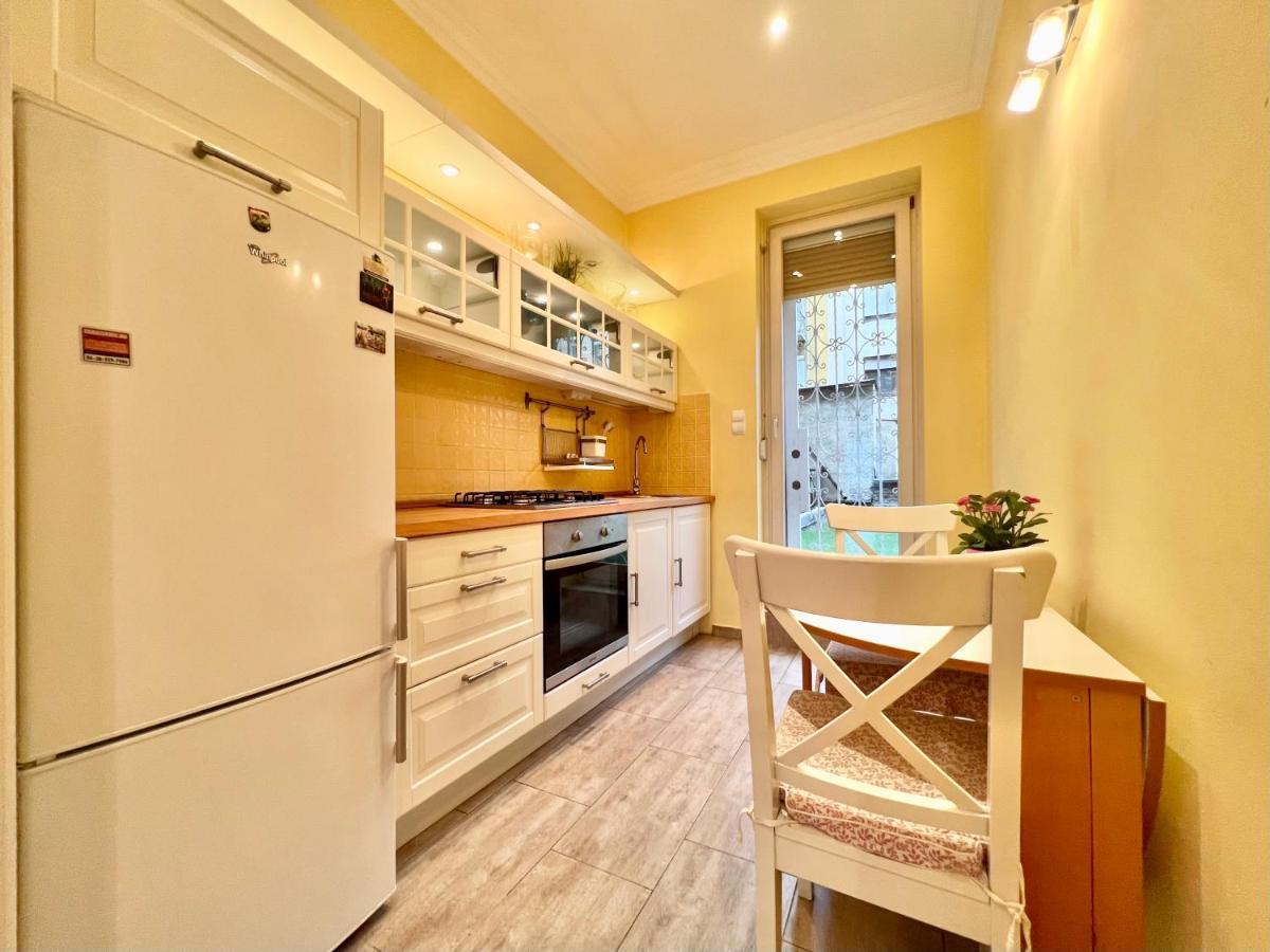 Exclusive Colourful Flat In The City Budapest Exteriör bild